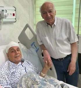 عیادت رضا بنفشه خواه از مجید قناد در بیمارستان