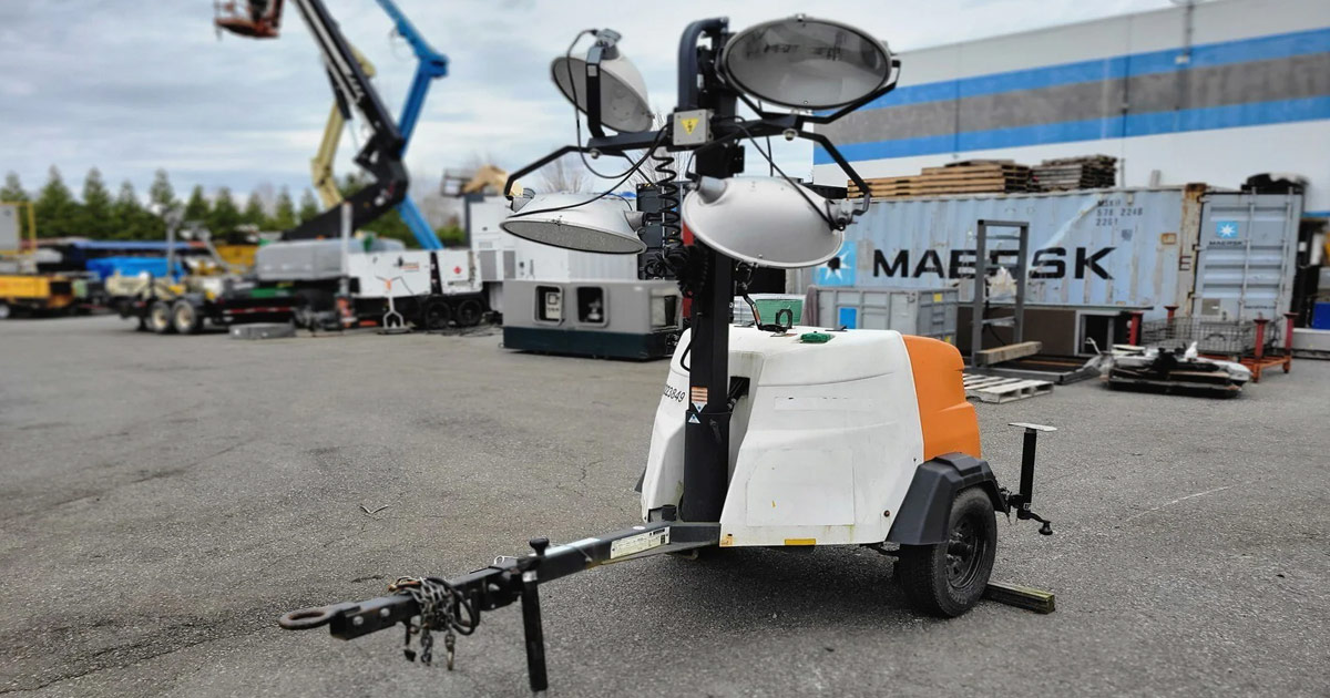 مقایسه برج نوری دستی در برابر برقی