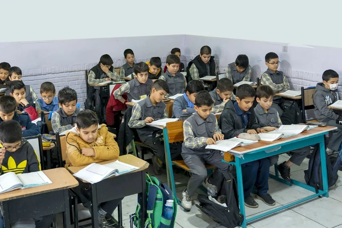 آزمون تیزهوشان نهم به دهم چیست و چه ساختار سوالی دارد